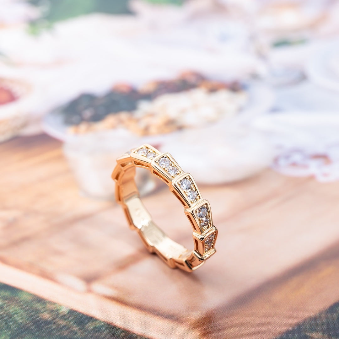 [Moco]SERPENTI RING ROTGOLD MIT DIAMANTEN 3MM