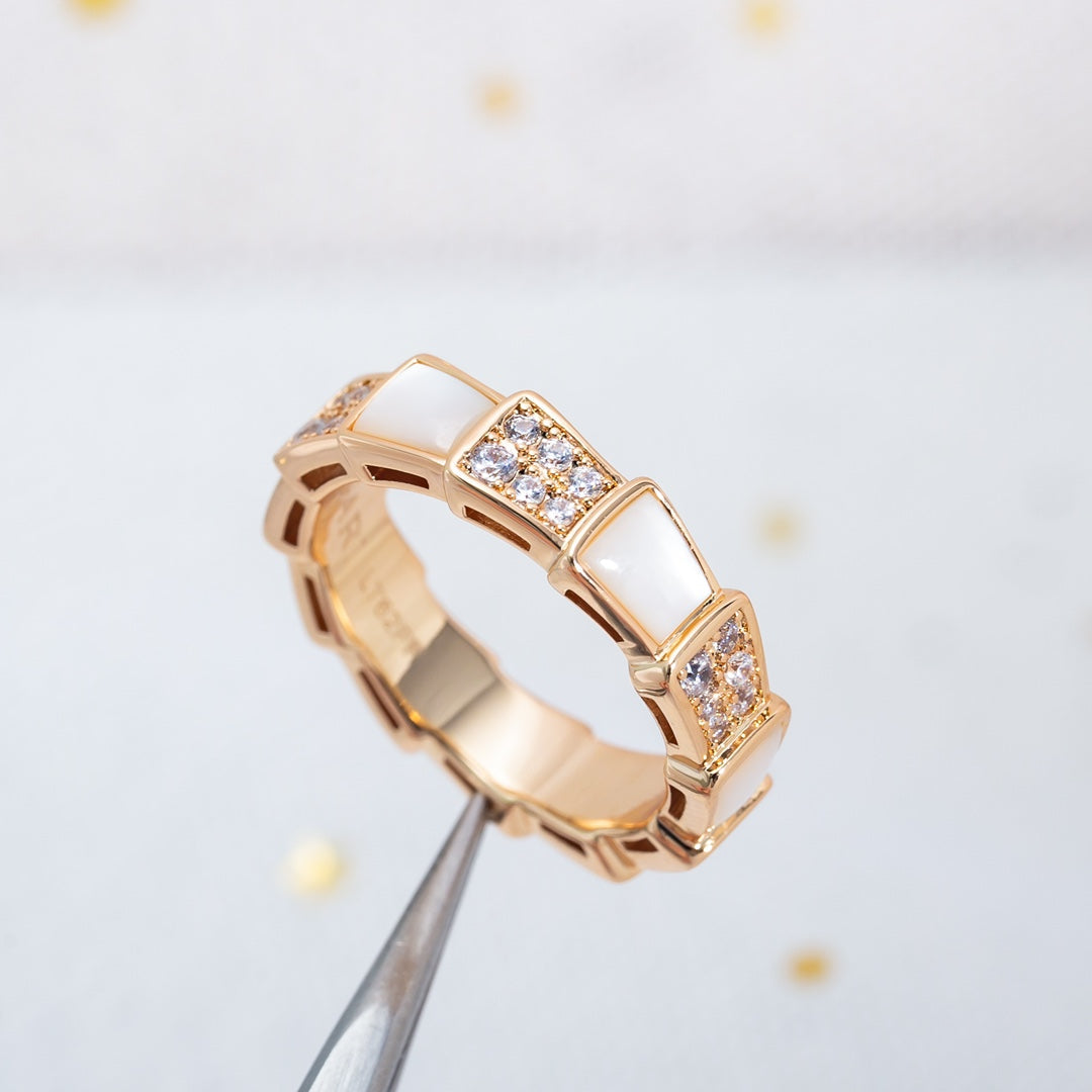 [Moco]SERPENTI RING ROTGOLD MIT DIAMANTEN 4MM