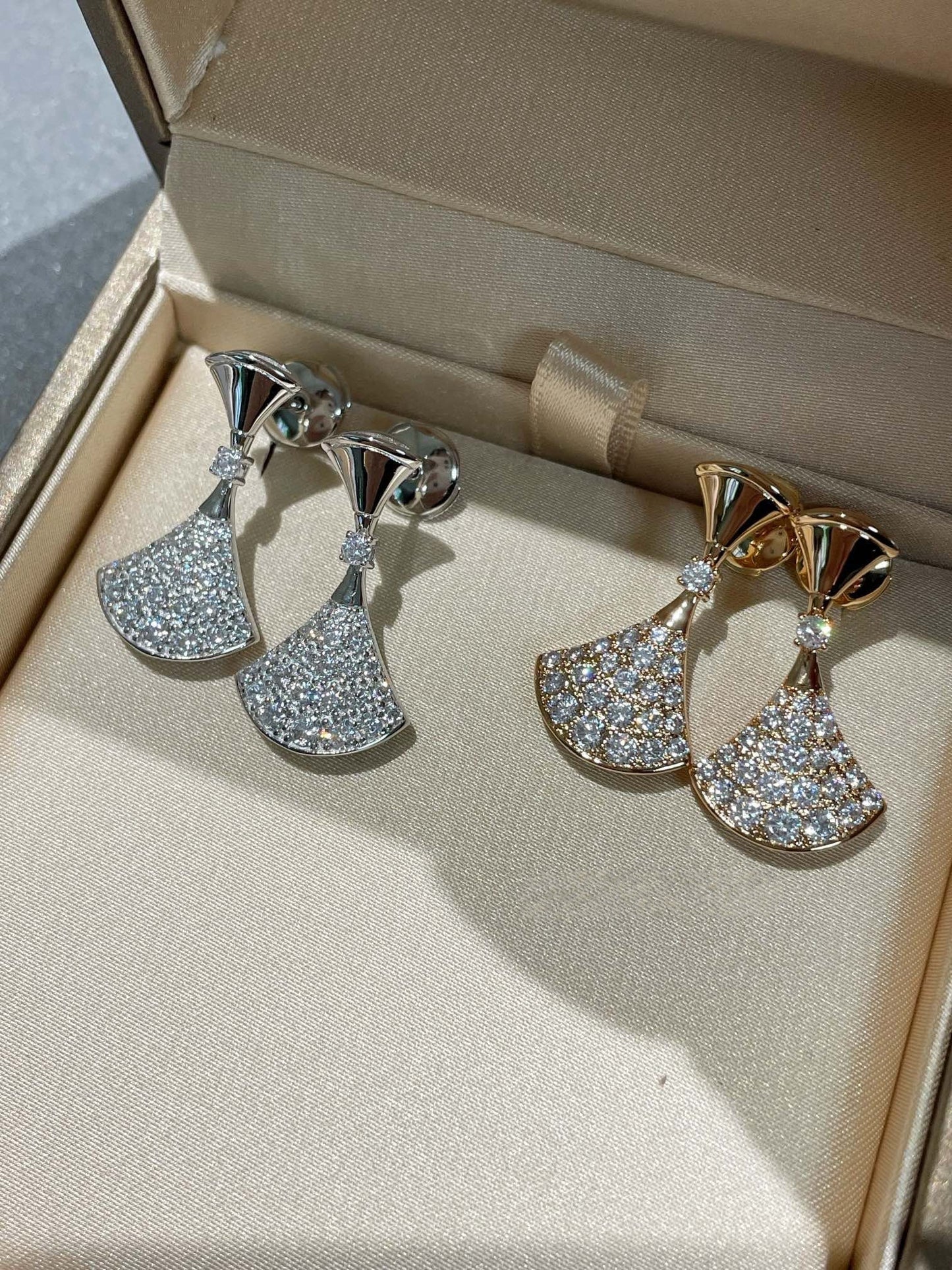 [Moco]DREAM EARRINGS DIAMOND