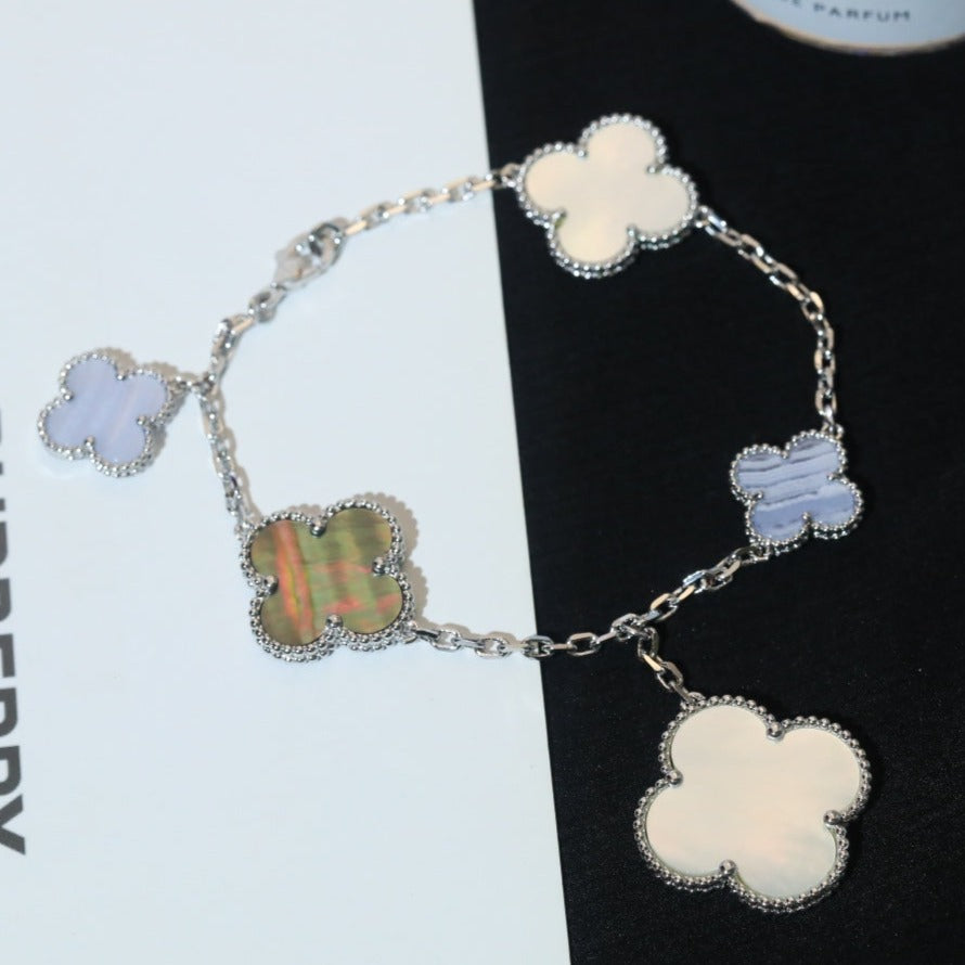 [Moco]CLOVER BRACELET 5 MOTIFS MOP CHALCEDONY SILVER