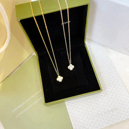 [Moco]CLOVER MINI 9.5MM WHITE MOTHER-OF-PEARL NECKLACE