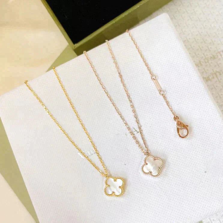 [Moco]CLOVER MINI 9.5MM WHITE MOTHER-OF-PEARL NECKLACE