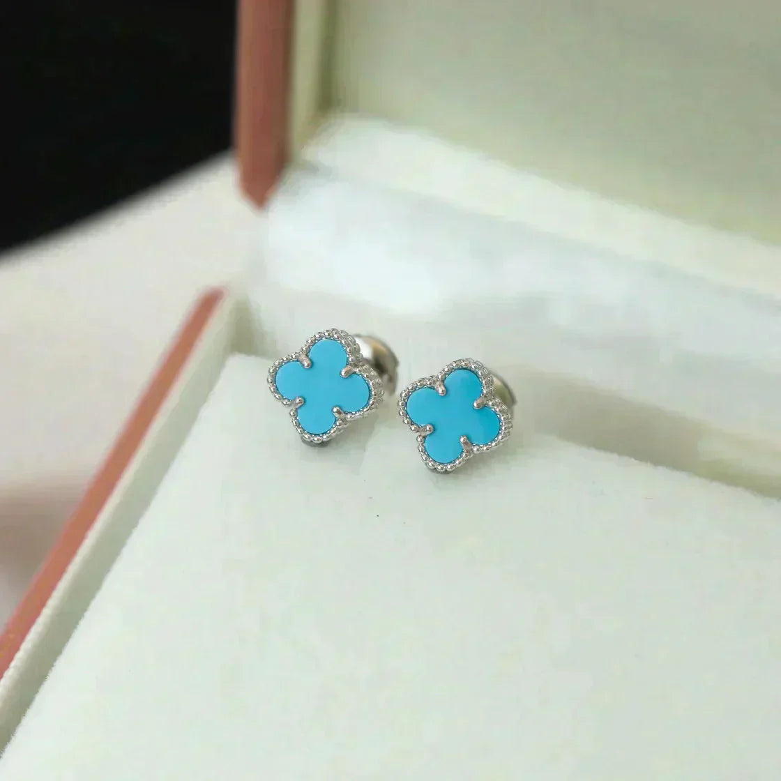 [Moco]CLOVER MINI 9.5MM ONYX STUD EARRINGS SILVER