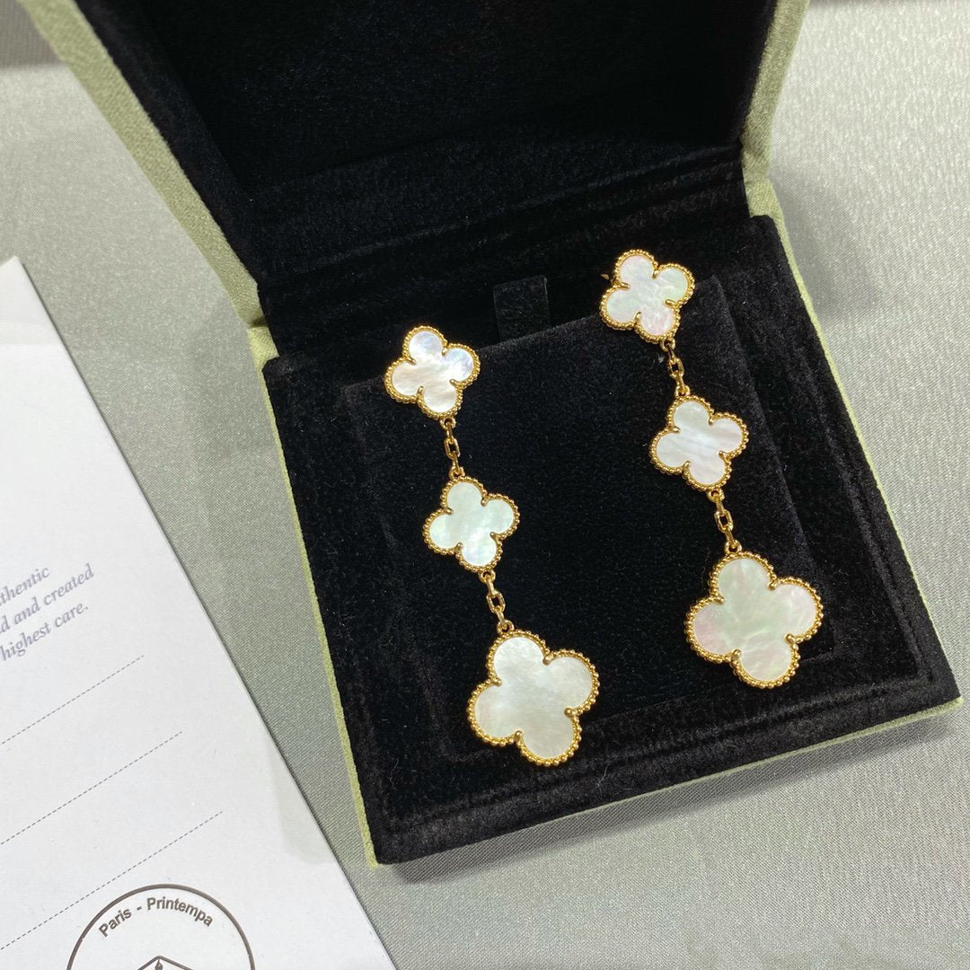 [Moco]CLOVER MOP 3 MOTIFS GOLD EARRINGS