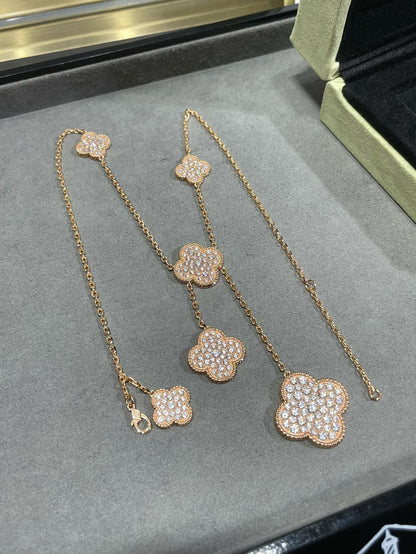 [Moco]CLOVER 6 MOTIF DIAMOND PAVED NECKLACE