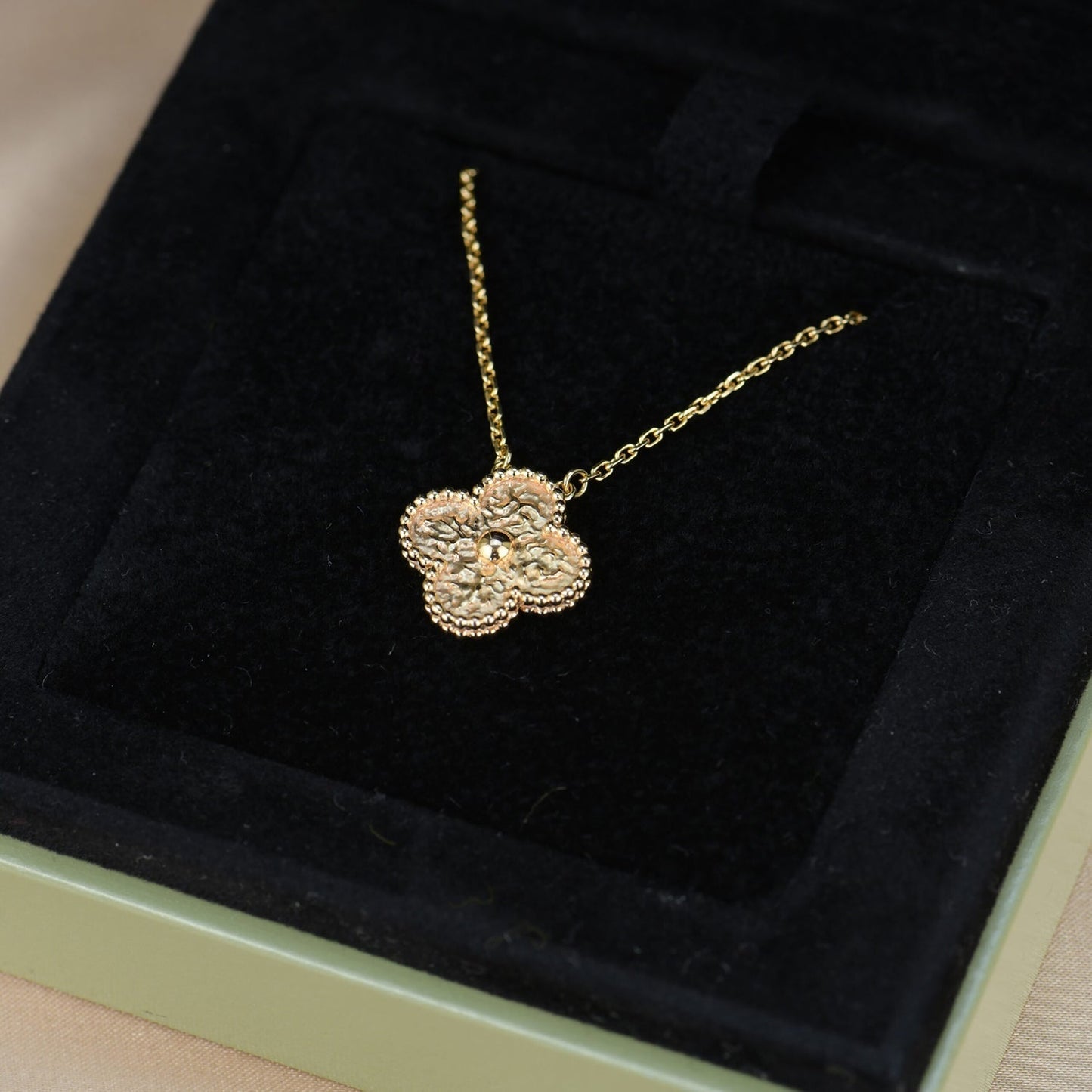 [Moco]CLOVER 15MM  BRONZING NECKLACE