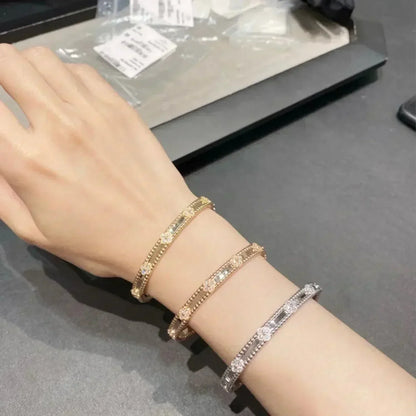 [Moco]CLOVER ARMBAND 4MM DIAMANTEN