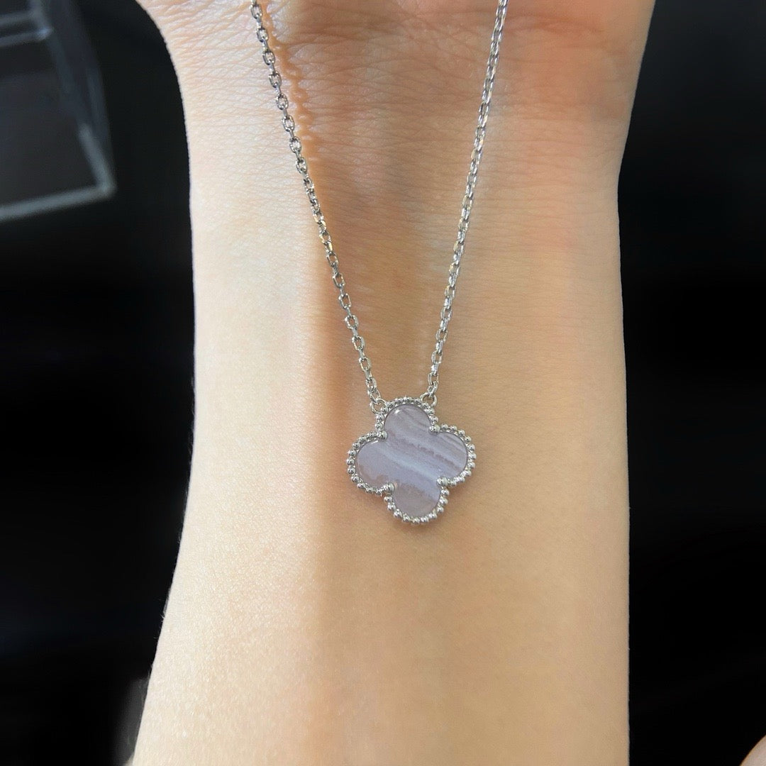 [Moco]CLOVER 15MM BLUE CHALCEDONY NECKLACE SILVER