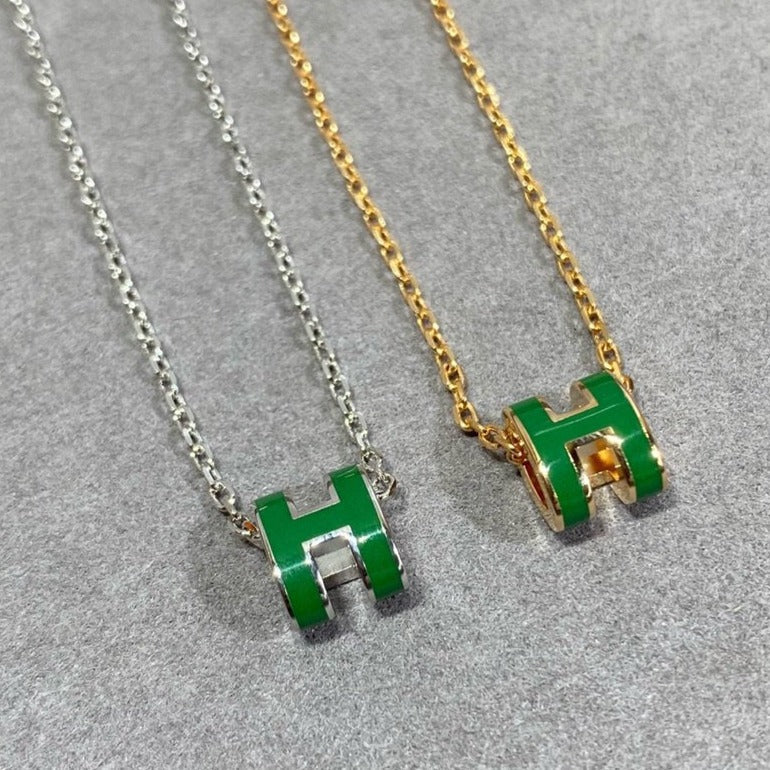 [Moco]POP H GREEN NECKLACE SILVER AND GOLD