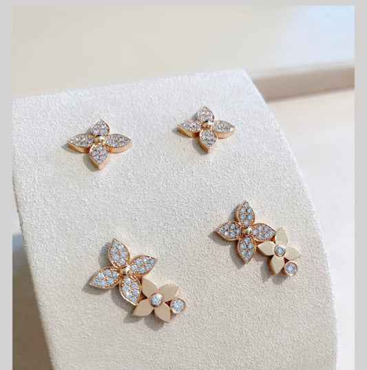 [Moco] STAR BLOSSOM OHRSTECKER ROTGOLD DIAMANTEN