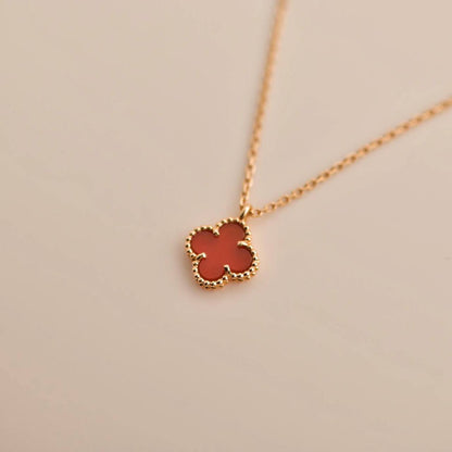 [Moco]CLOVER MINI 9.5MM WHITE CARNELIANS NECKLACE