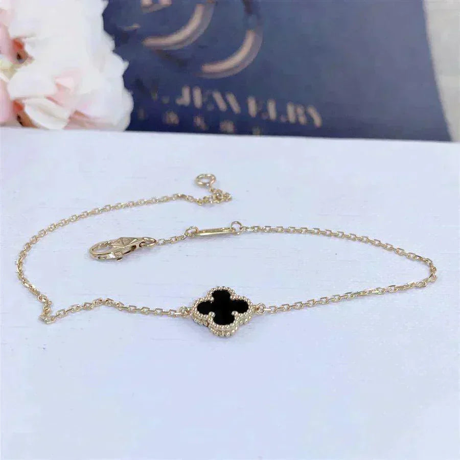 [Moco]CLOVER ONYX SINGLE FLOWER BRACELET